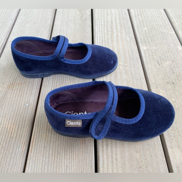 Cienta Navy Mary Jane, Size 27 (US 9.5 toddler) - Picture 4 of 6